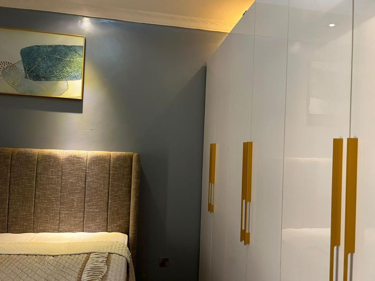 The Vibrant Lodge Gacuriro Kigali Extérieur photo