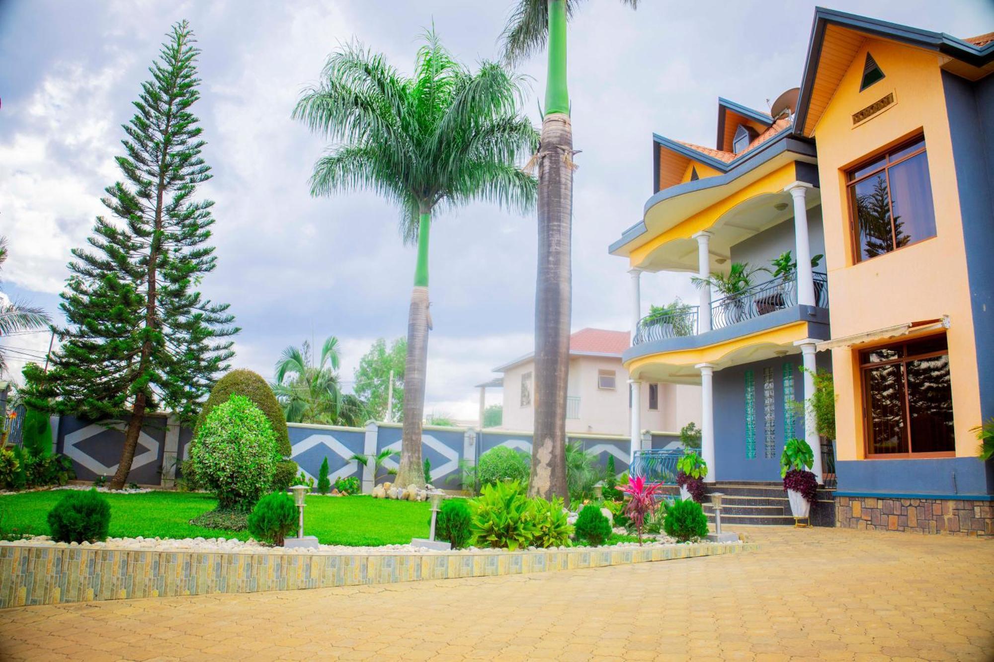 The Vibrant Lodge Gacuriro Kigali Extérieur photo