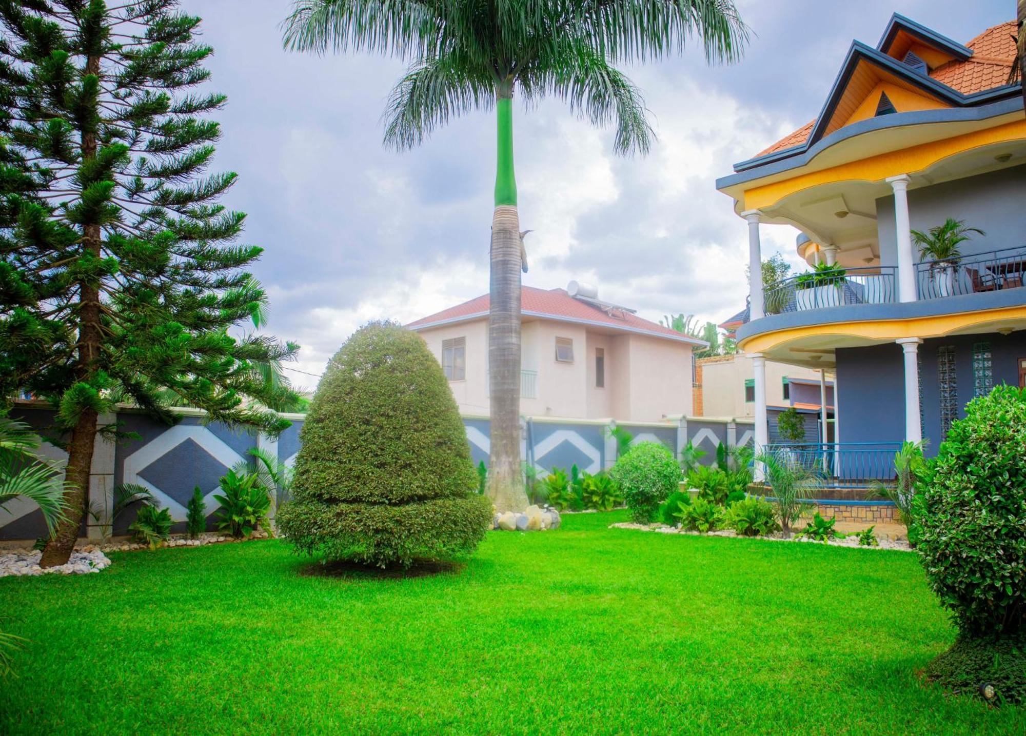 The Vibrant Lodge Gacuriro Kigali Extérieur photo